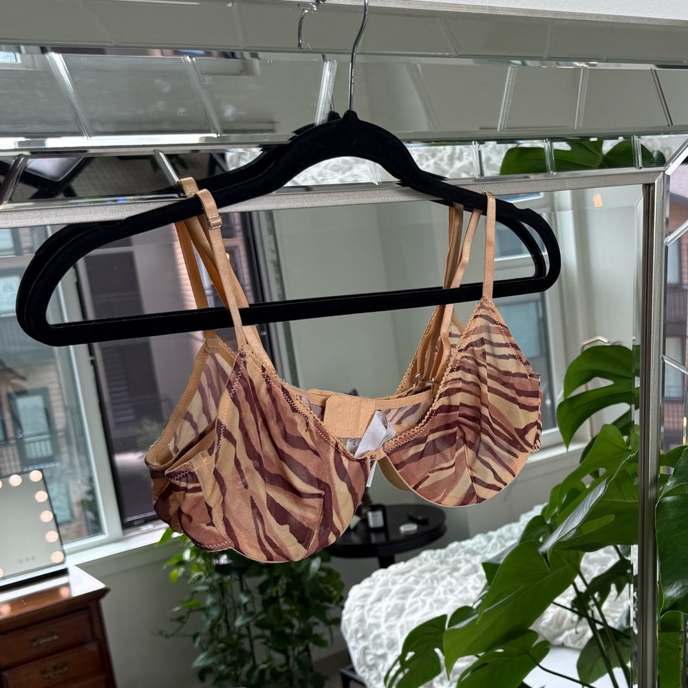 Urban Outfitters Out From Under Unlined Mesh Tiger Stripe Bra